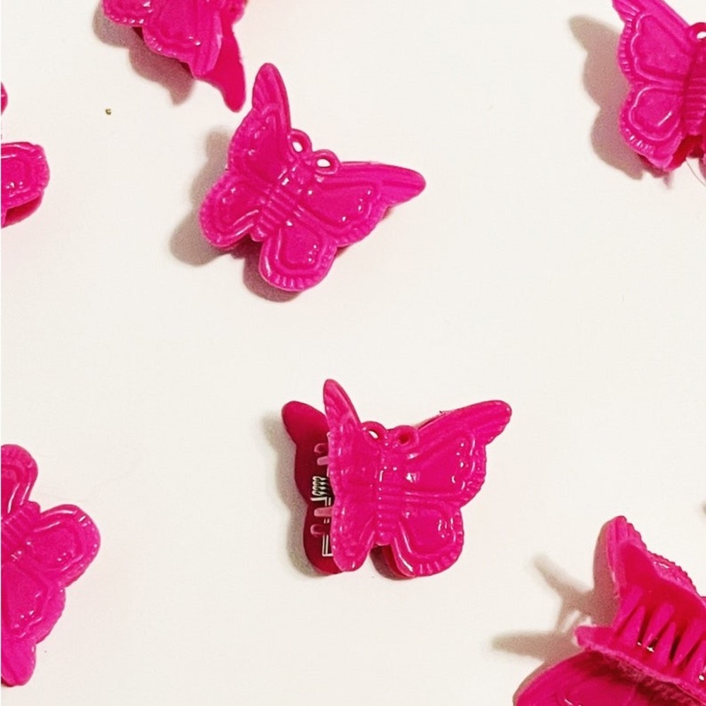 colorful mini butterfly hair clips 🦋 set of 3 pink💗 90’s hair styling